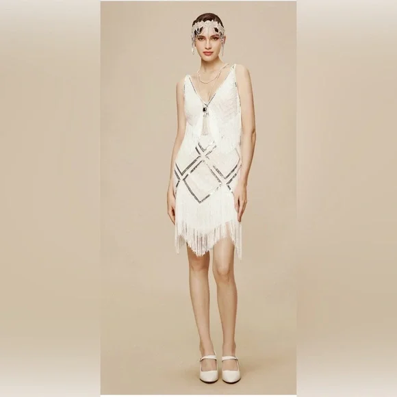 MWT BABEYOND Women's Beaded Sequin V -Neck Mini Slip Dress Size S White - Picture 4 of 5